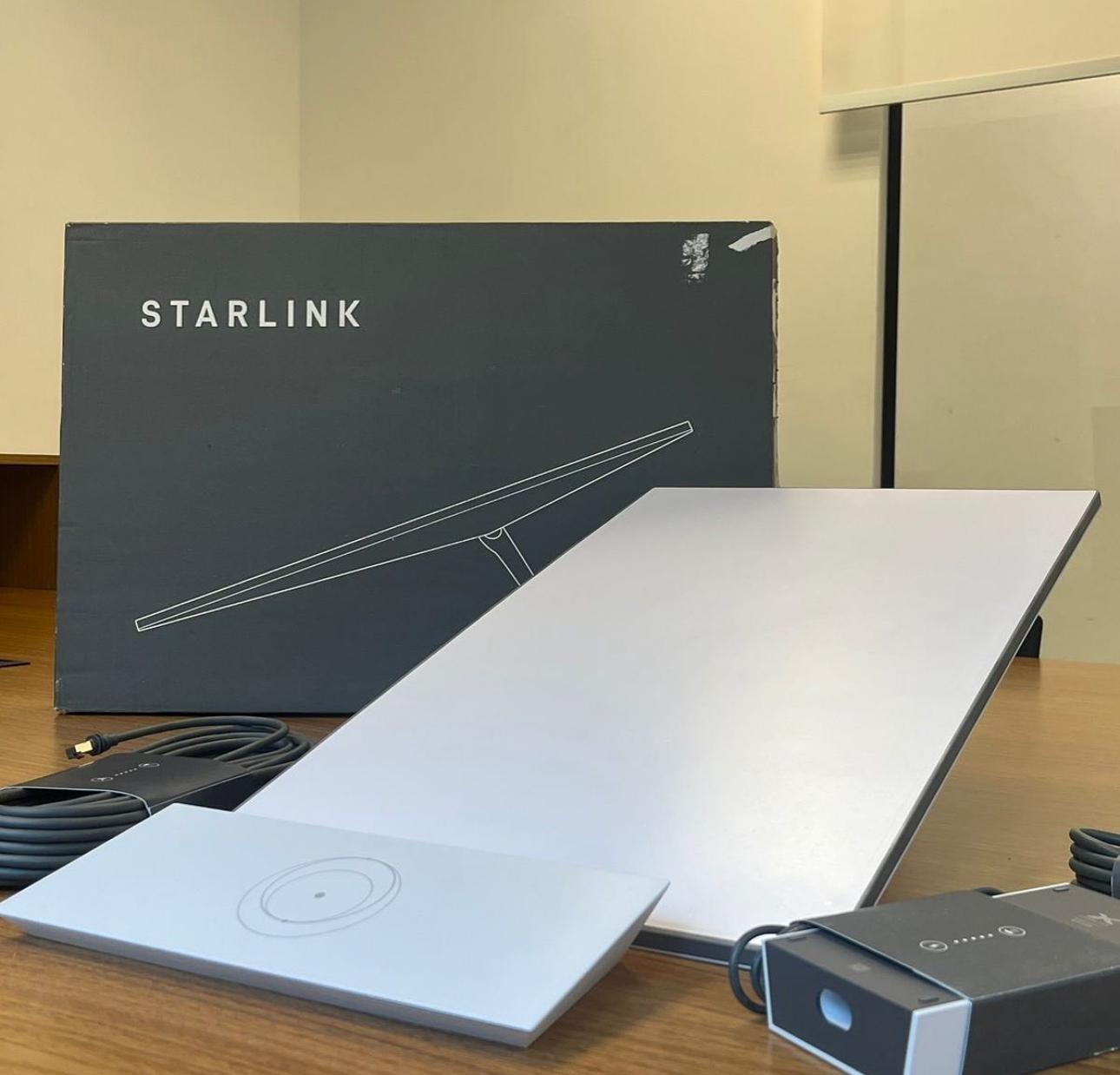 Starlink Standard Kit Version 4 (Starlink v4)